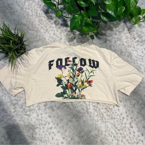 4/30 🌸Super cropped t shirt